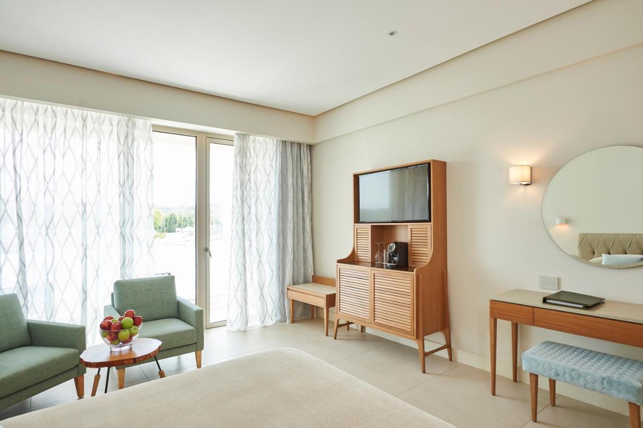 Deluxe Inland View Room