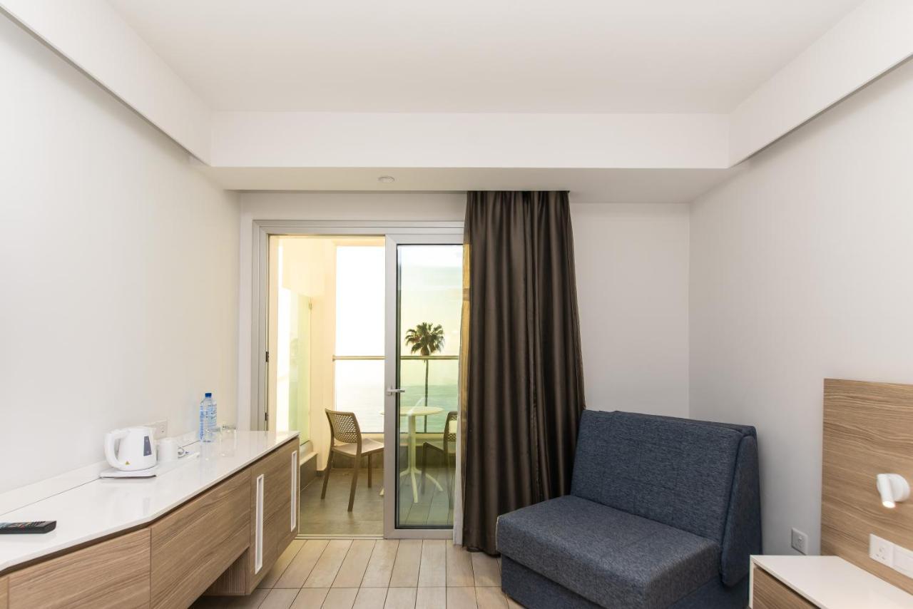 Superior Room with Sea View