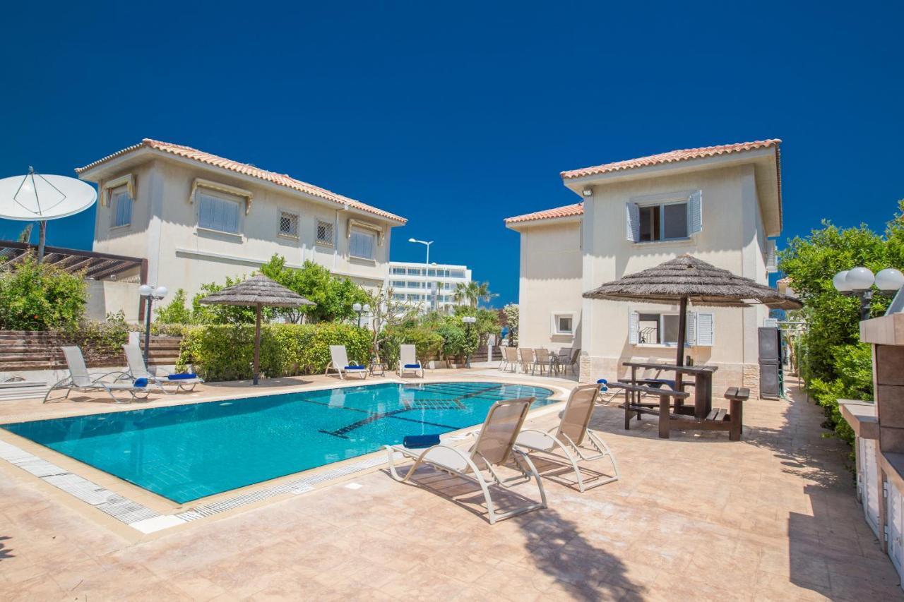 Villa with Sea View