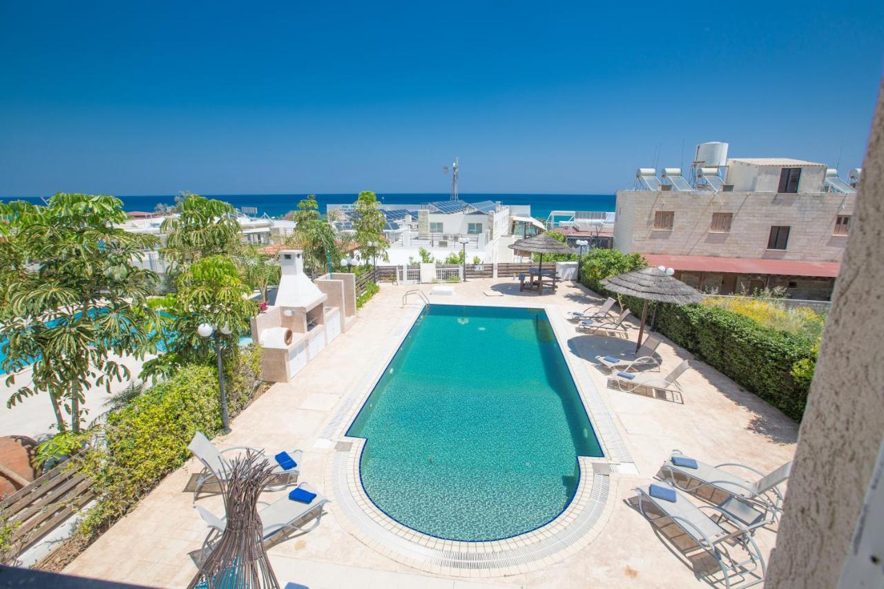 Villa with Sea View
