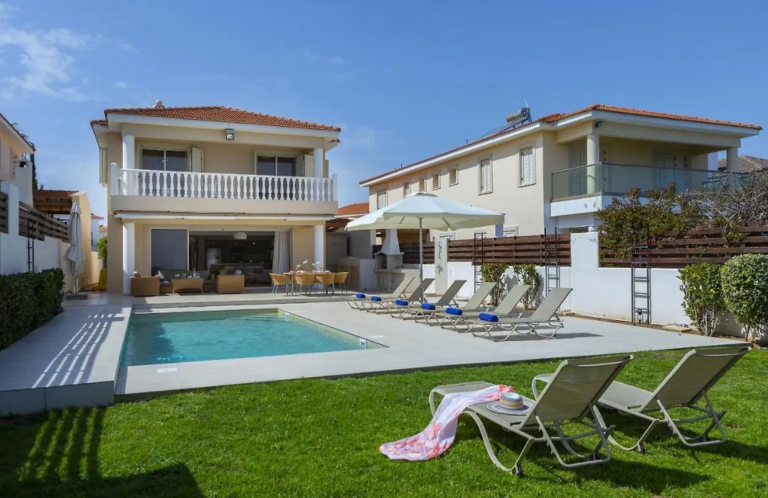 Protaras Beachfront Villa Pietra-1