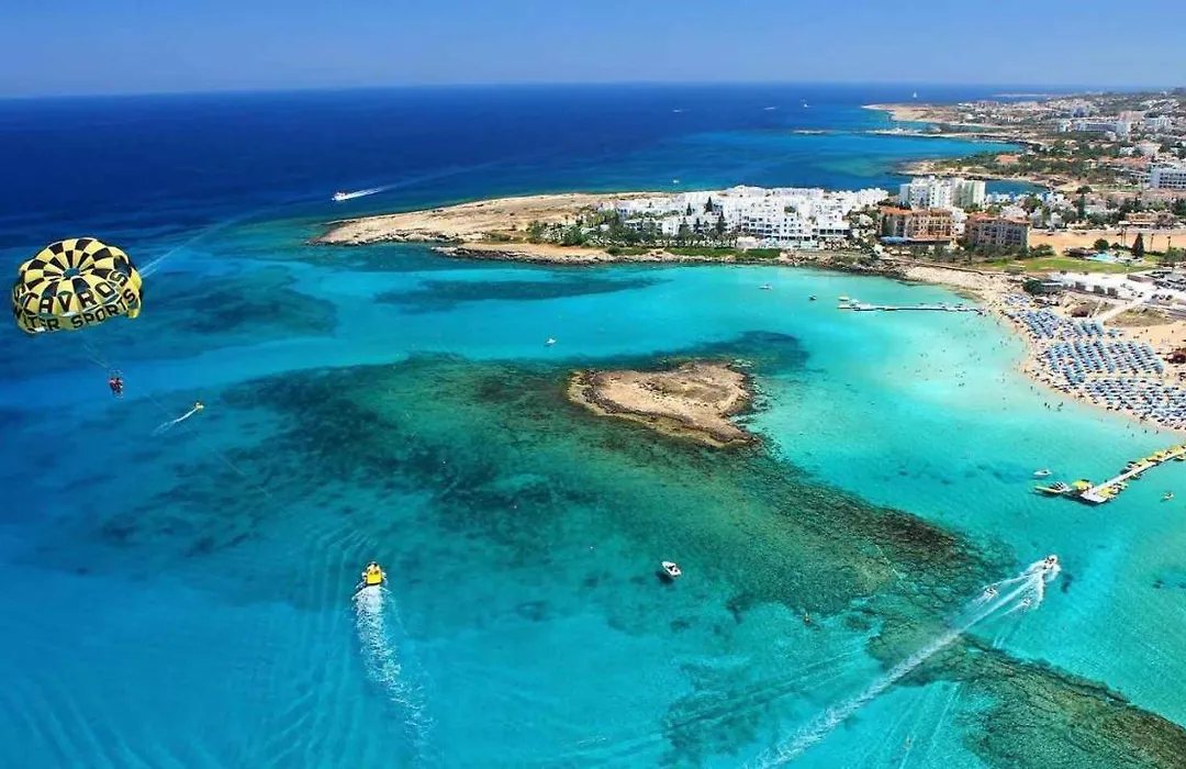 Beach Front Bella Vista By Ezoria Villas-1