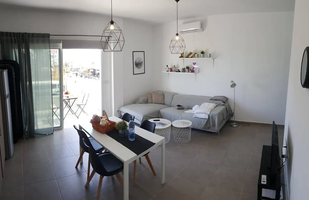 Gorgeous Apt In A Supreme Location In Protaras!-1