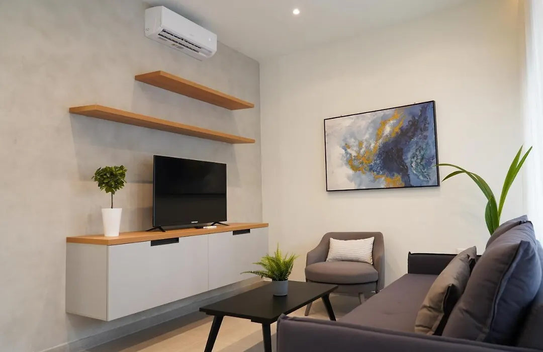 Chrystal Blue Suites 1 Bedroom Apartment Zeus-1