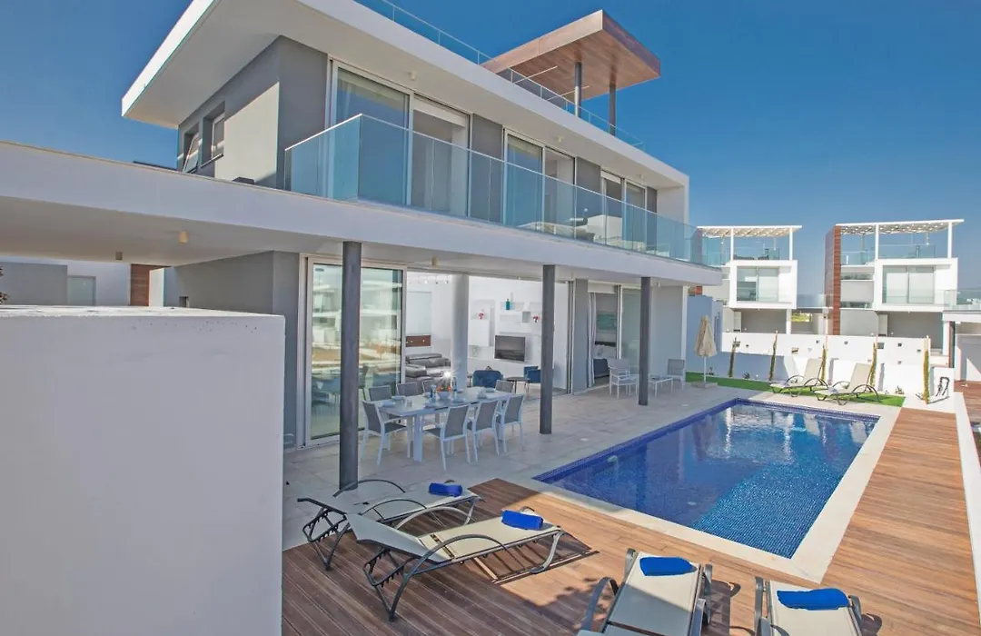 Oli Vine Villas-1