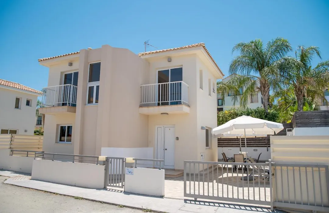 Fig Tree Villa Ekaterina 3 Bdrm-1