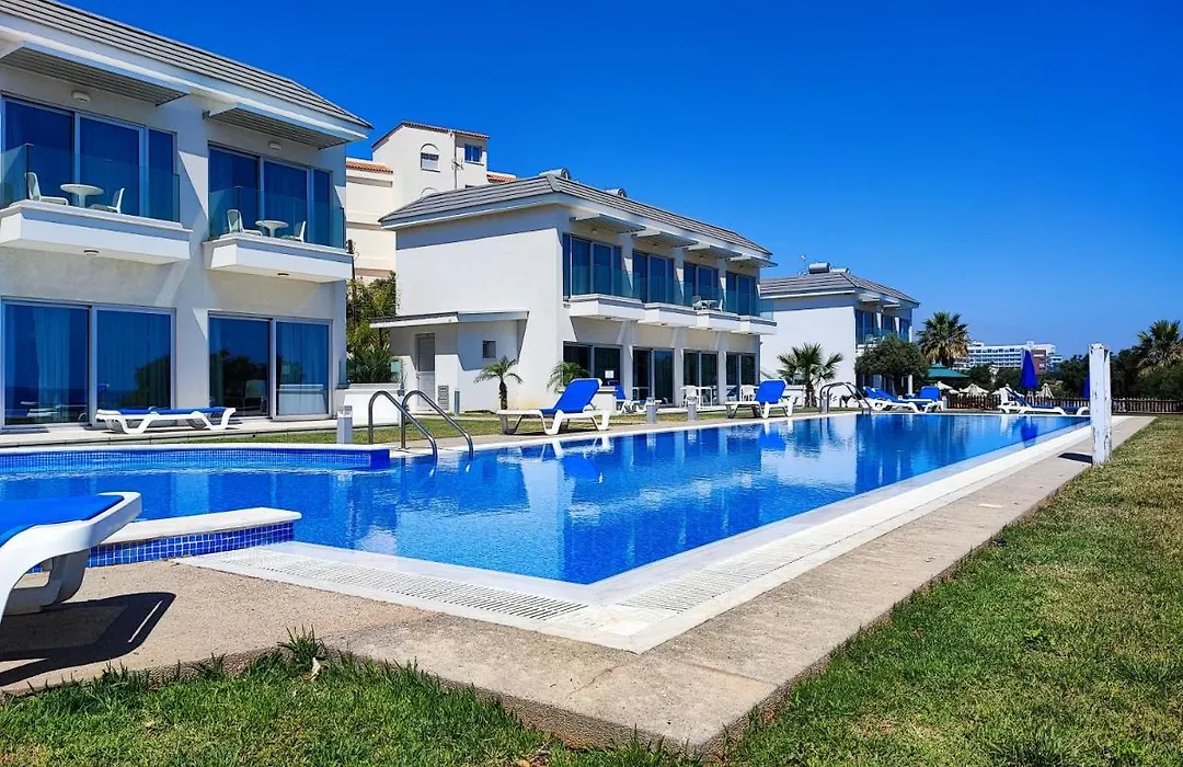 Ocean Suites Luxury Apartments-1