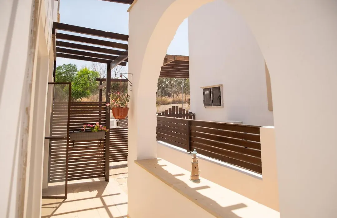 Konnos Bay Villa Ekaterina 3 Bdrm-1
