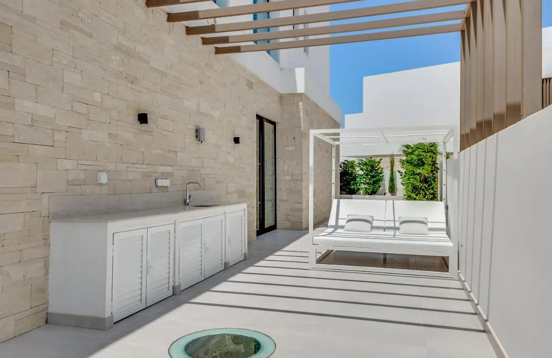 Sanders Bayfront Luxury Villas-1