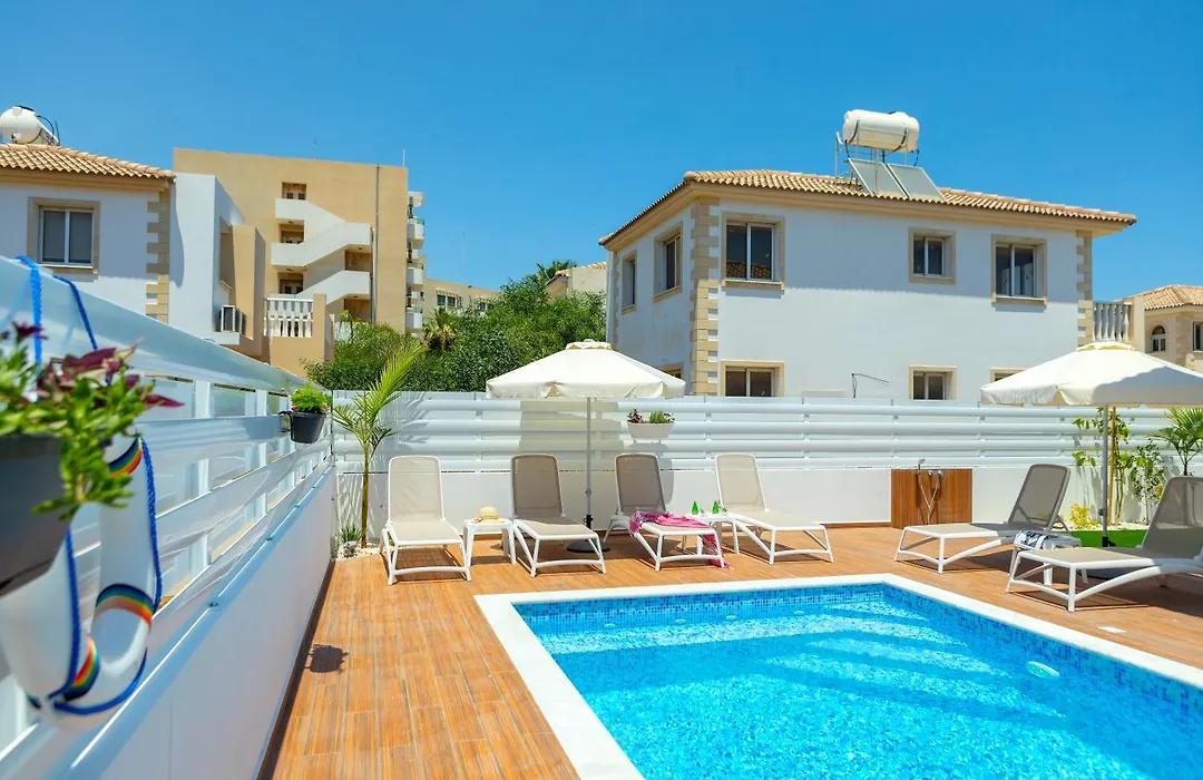 Villa Lantos Central Protaras-1