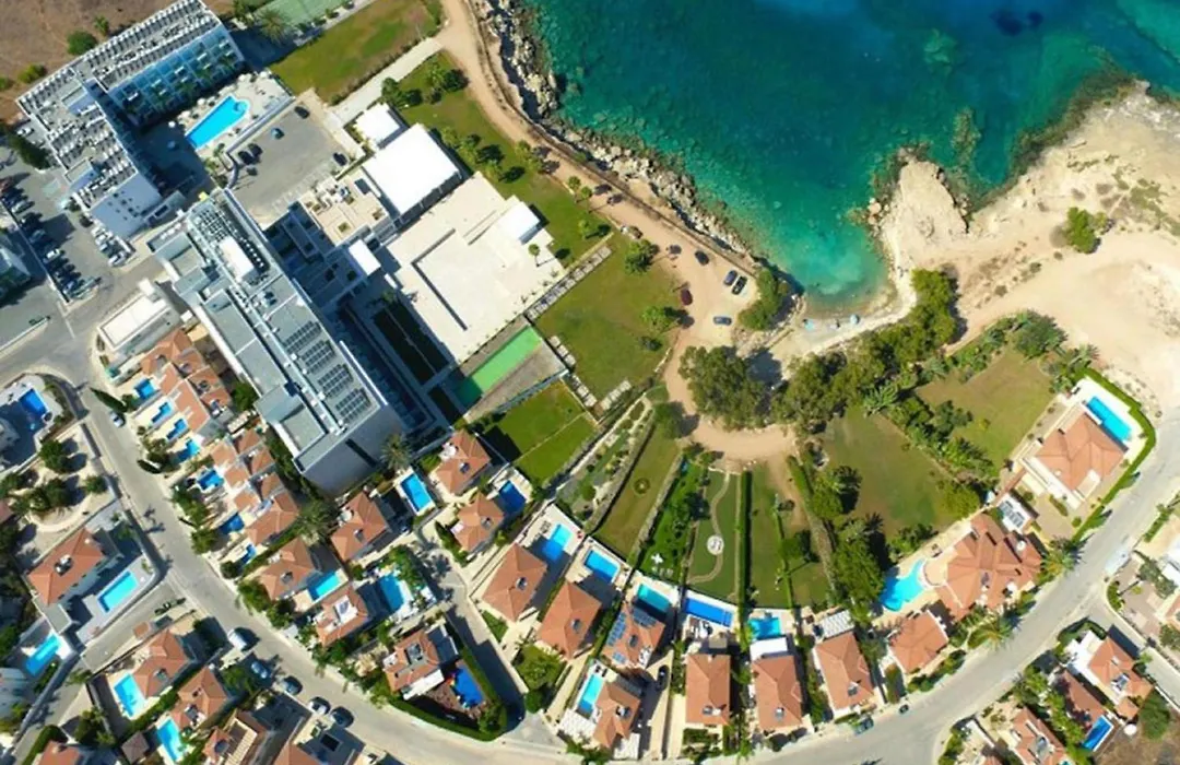 Amber - Coralli Beachfront Apartment-1