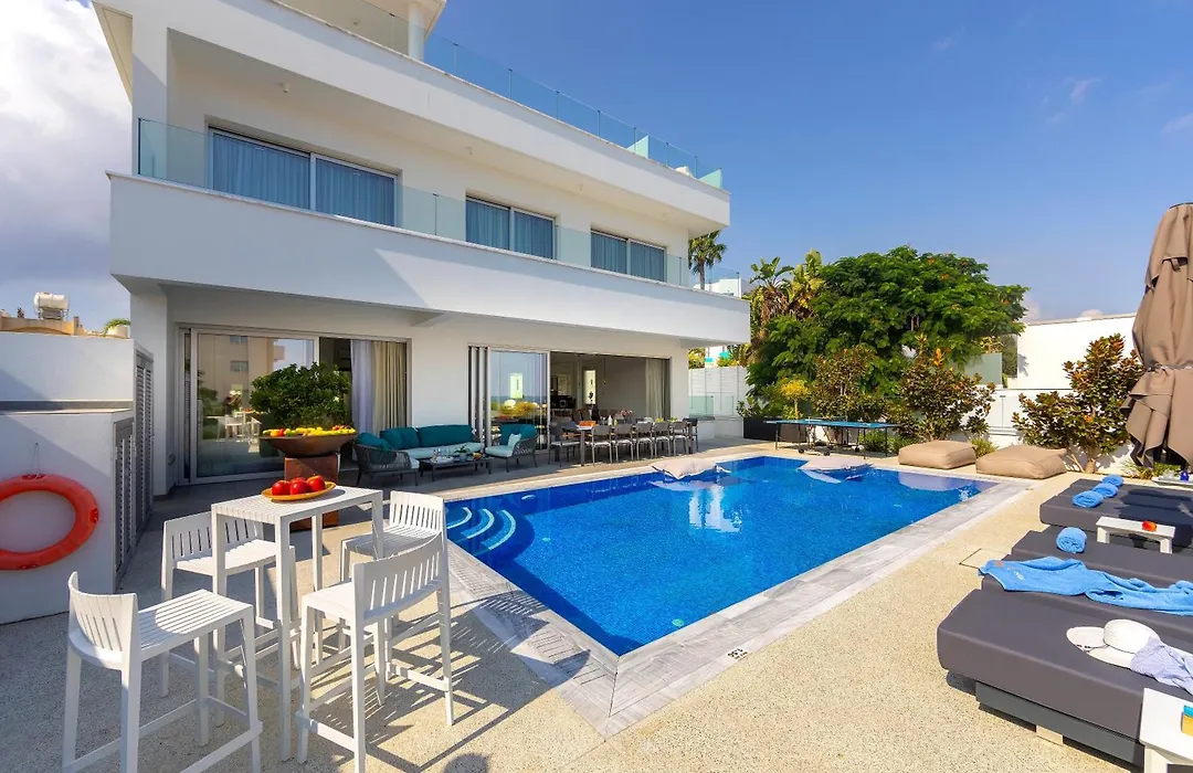Fig Tree Bay Residences 7-1