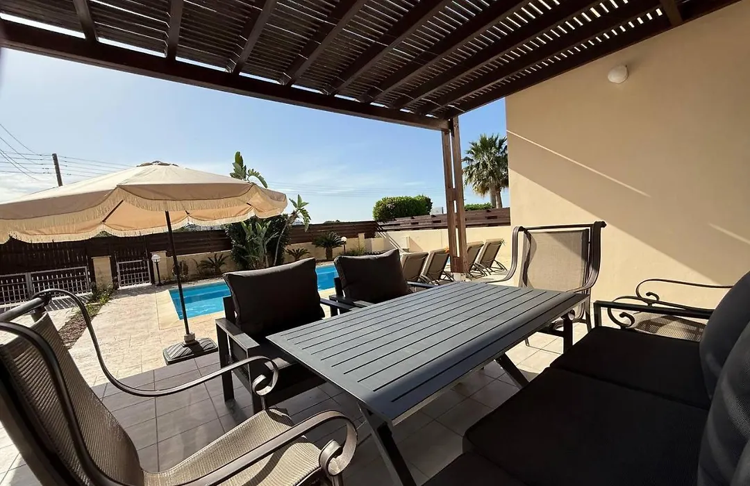Atlantica 4 Bedroom Villa Near The Beach-1