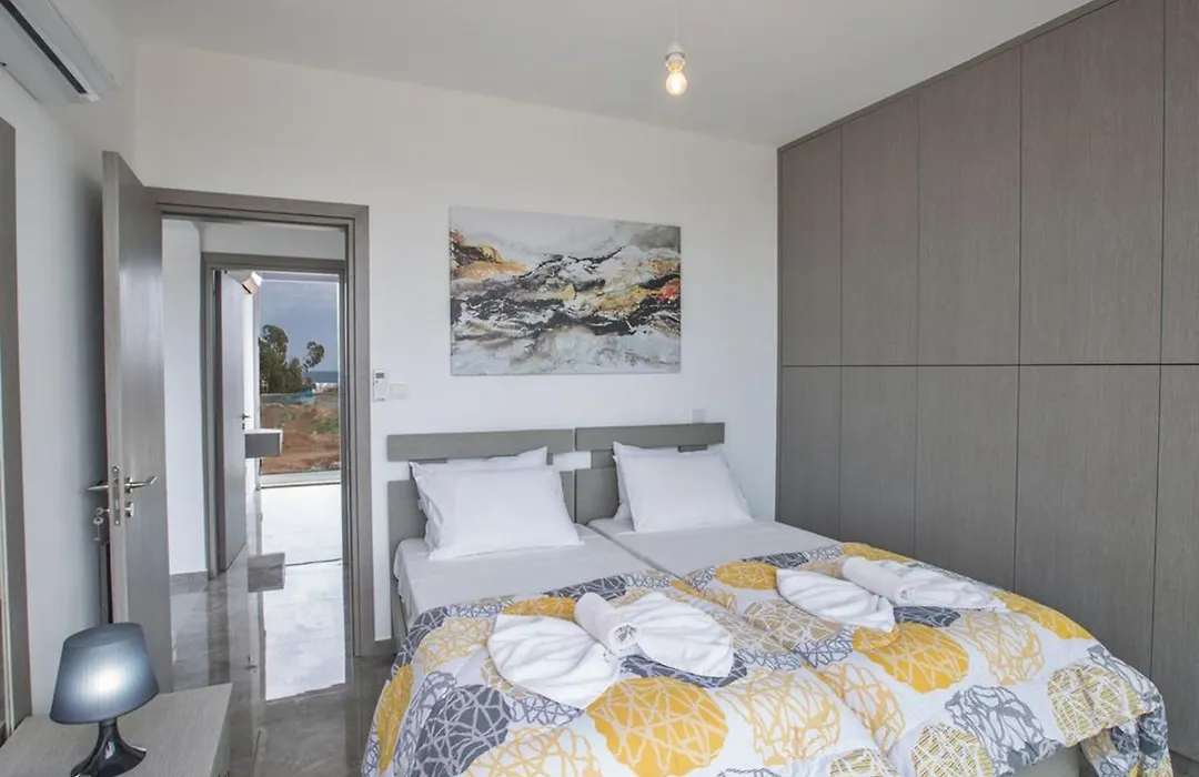 Villa Olive Bronze, Luxurious 2Bdr With Pool, Close To Protaras Strip And Beach-1