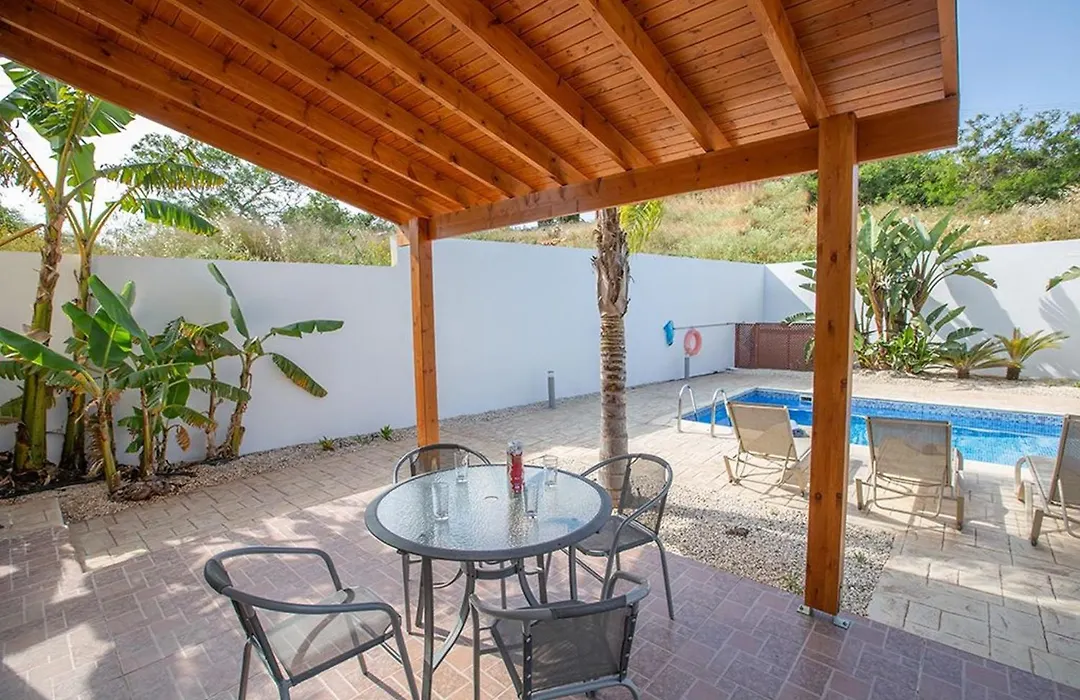 Villa Kanthos - Beautiful 4 Bedroom Protaras Villa With Pool-1