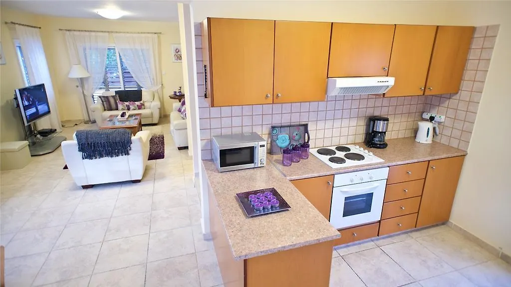Kapparis Holiday Villa 114-1