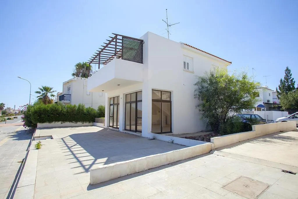 Protaras Holiday Suite Annie-1