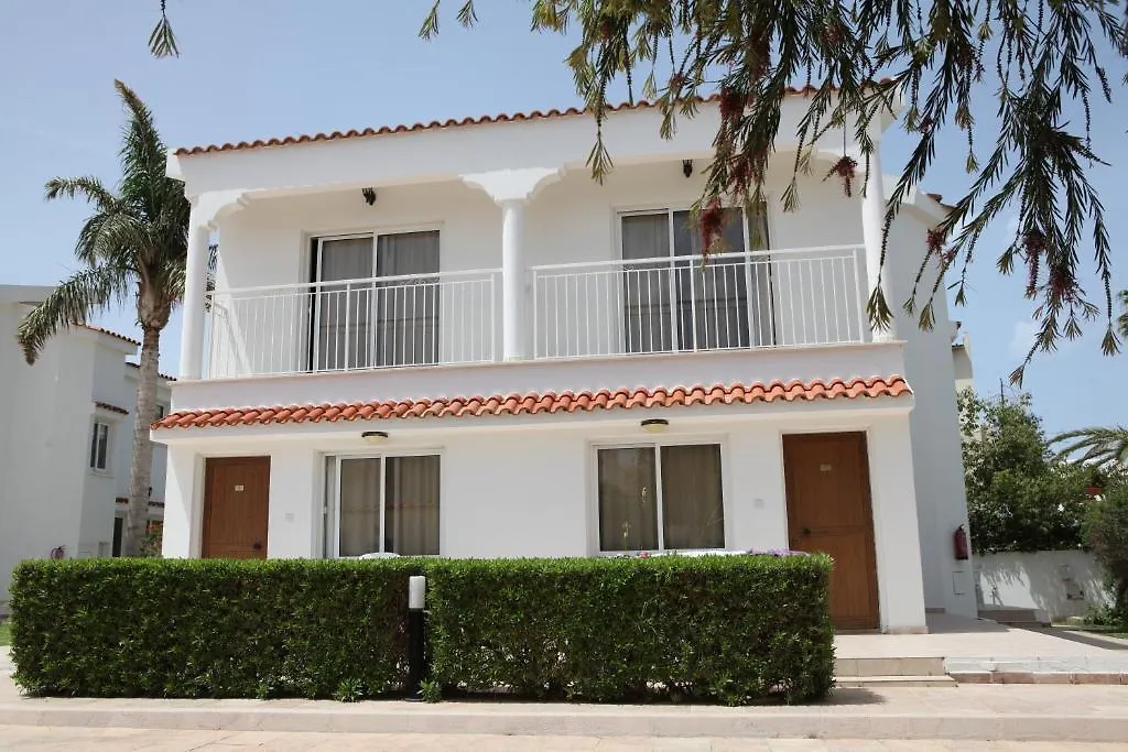 Maistrali Hotel Apartments & Bungalows-1