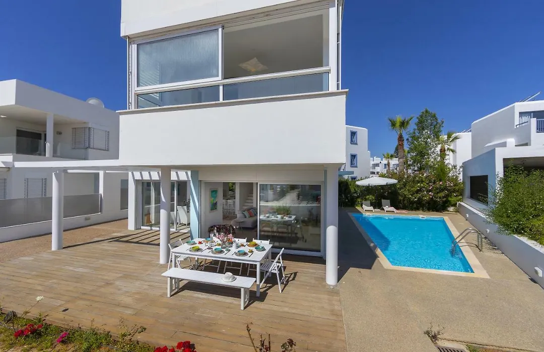 Oceania Villa-1