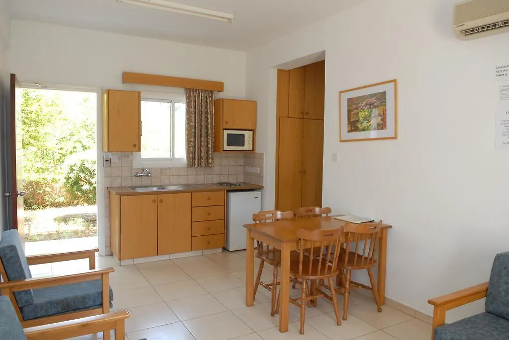 Maistros Hotel Apartments And Bungalow Suites-1