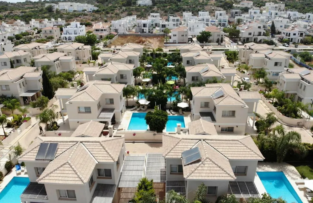 Anthorina Villa 18-1
