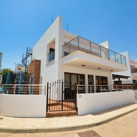 Seafront Protaras Villas-3
