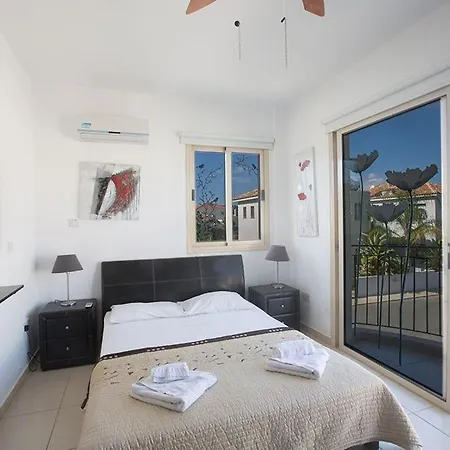 Villa Foros Dyo - Modern 3 Bedroom Pernera Villa With Pool - Close To All Amenities-2