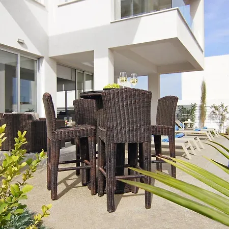 Villa Kendra-2