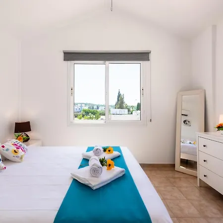 Villa Willow Mandali By Ezoria Villas-3