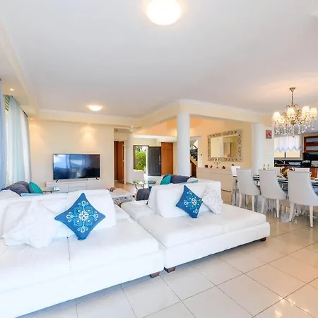 Royal Beachfront Villa-2