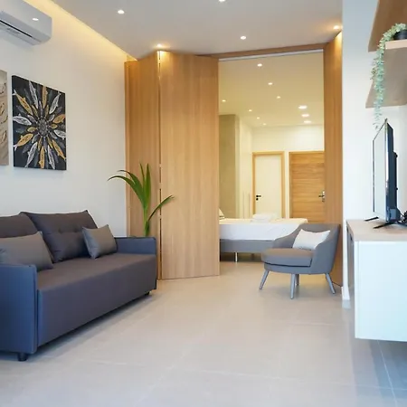 Chrystal Blue Suites Studio Apartment Hermia-2