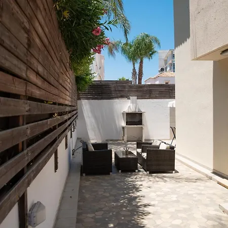 Fig Tree Villa Ekaterina 3 Bdrm-3