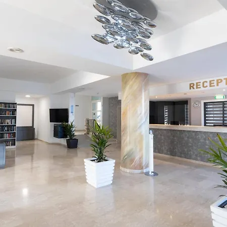 Vrissaki Hotel Apartments-3
