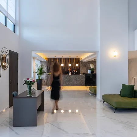 Leonardo Crystal Cove Hotel & Spa - Adults Only-2