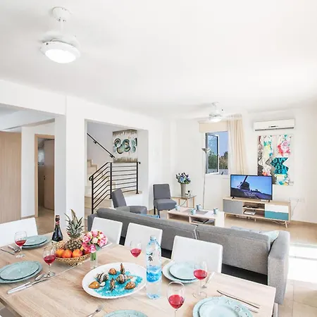 Rent Your Dream Protaras Holiday Villa And Look Forward To Relaxing Beside Your Private Pool Paralimni Villa 1323-3