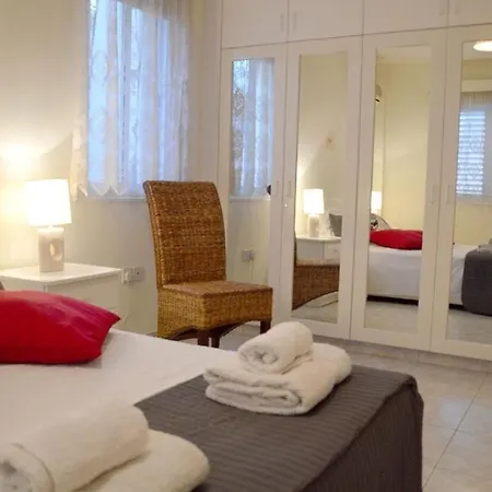 Stay Nipa Paradise Apartment-3