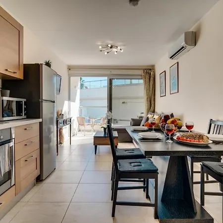 Fig Tree Beach Apartment 2-2