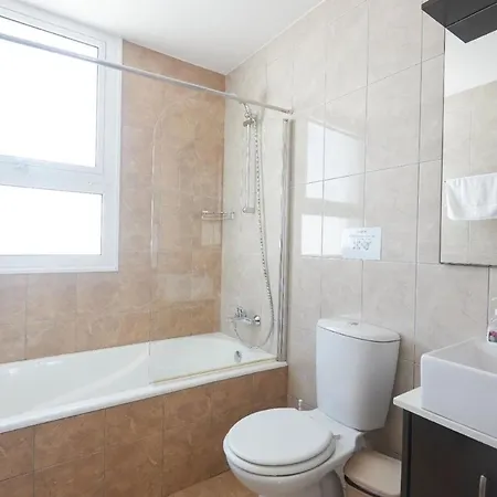 Ferienhaus Mit Privatpool Fuer 7 Personen Ca 135 M In Paralimni, Suedkueste Von Zypern-2