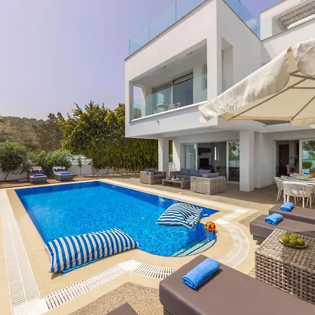 Fig Tree Bay Residences 4-3