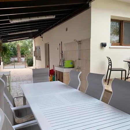 Penelope Guest House-3