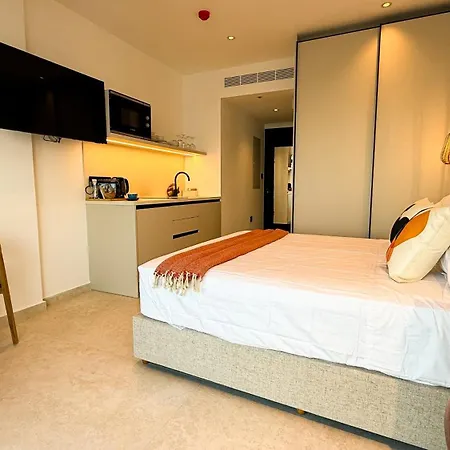 Sirena Bay Beach House And Luxury Suites-3