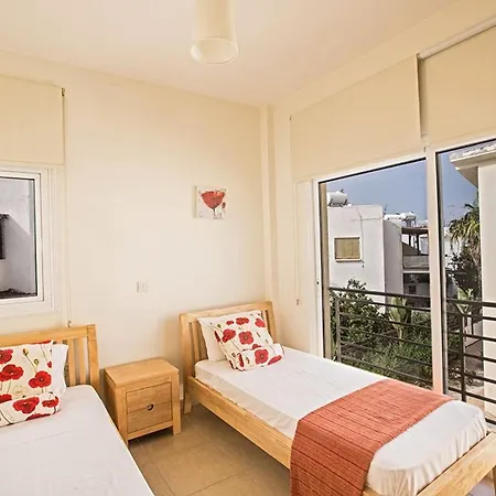 Villa Dafnis Sunshine - Modern 3 Bedroom Central Protaras Villa With Pool-2