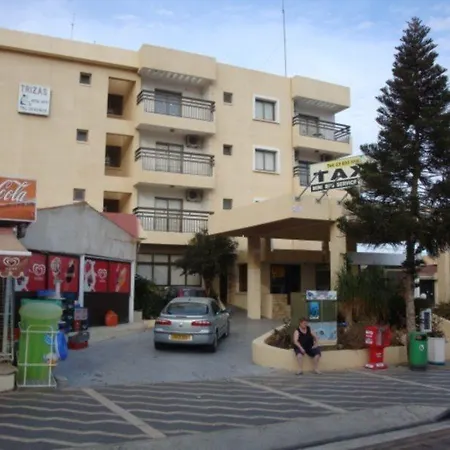 Trizas Apartments-3
