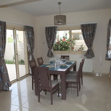 Anthorina Villa 13-2