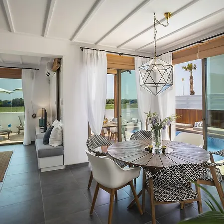 Chris Le Mare Luxury Villa-2