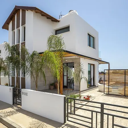 Chris Le Mare Luxury Villa-3