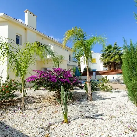 Three Bedrooms Villa 1258-2