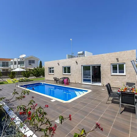 Protaras Villa Hollywood-2