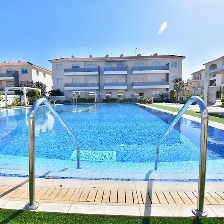 Limegrove Holiday Apartment-2